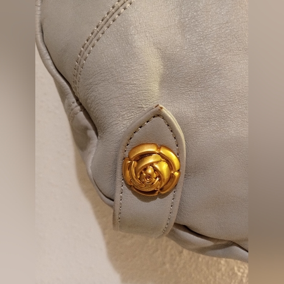Rough Roses Handbag Dove Gray Satchel/Crossbody w/ Gold tone Hardware - Picture 10 of 16